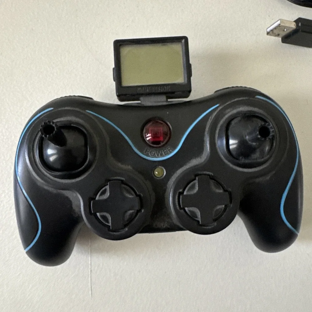 Quadrone Elite-Cam 2.4Ghz 1000' RC Camera Drone with Box - No Remote